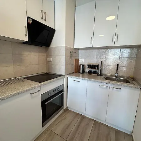 Modern With Garage Daire Budapeşte