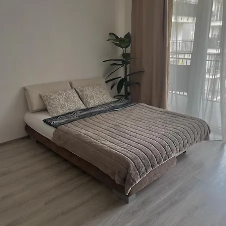 Modern With Garage Daire Budapeşte